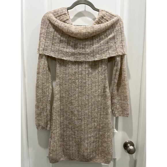 Lovers + Friends Ionela Off The Shoulder Sweater Dress Sz M - Picture 8 of 9